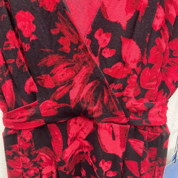 NEW Simply Vera Vera Wang Red and Black Crossover V-Neck Dress Size Large - Picture 3 of 10